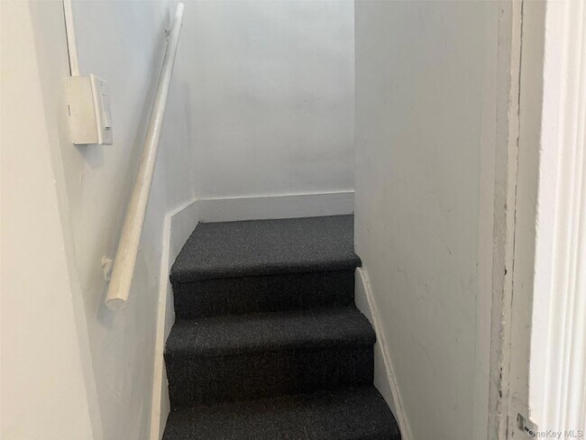 Building Photo - 49 Lake Ave