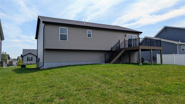 Building Photo - 1117 Baseball Dr