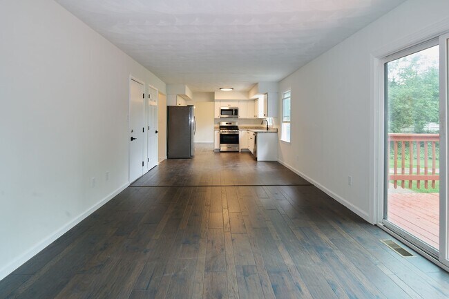 Building Photo - 3017 Fairchild Ln