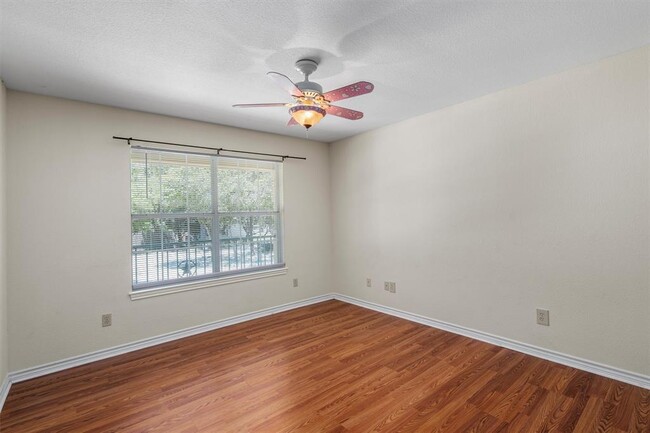 Building Photo - 27 Deer Ridge Rd