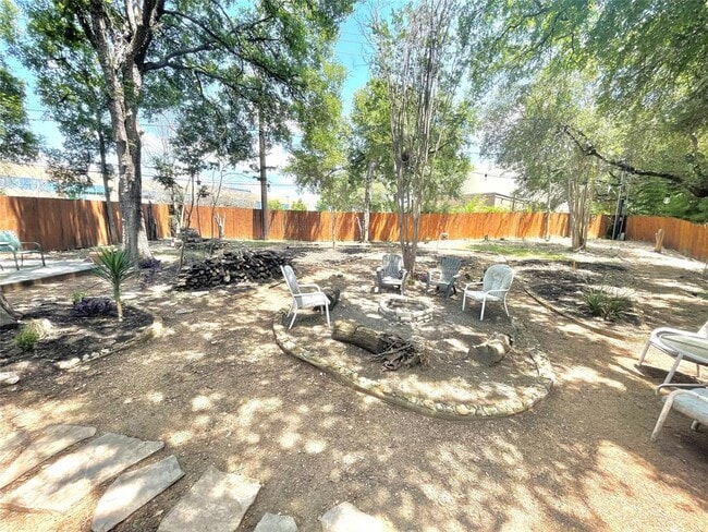 Building Photo - 2917 Allison Dr