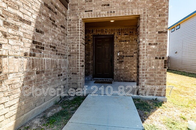 Building Photo - 10406 Labrado Dr