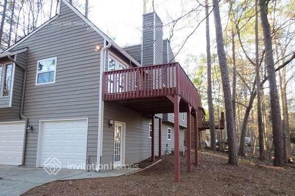 Building Photo - 261 Rustic Ridge Dr NE