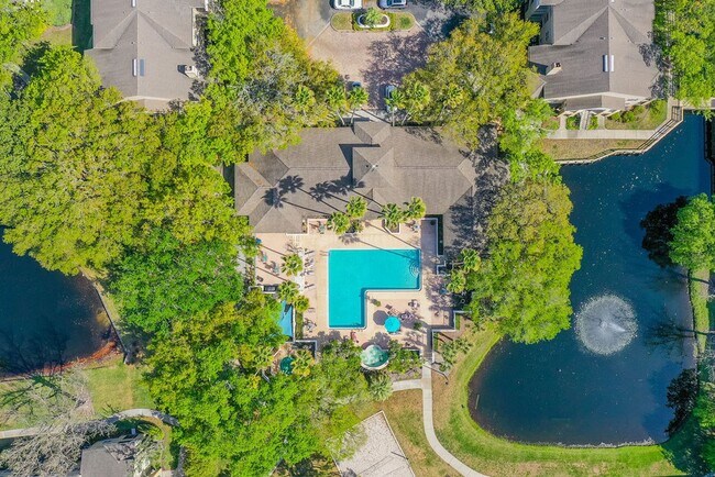 Building Photo - 19 Arbor Club Dr