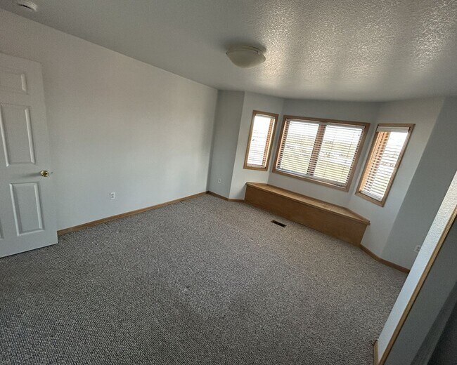 Building Photo - Room to Roam – Stunning Home on 2.4 Acres