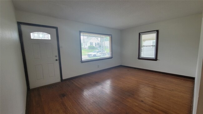 Building Photo - 6320 Arthur Ave