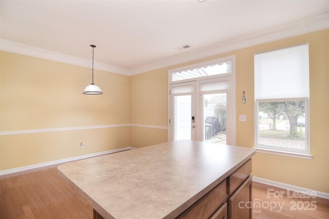 Building Photo - 9420 Rosewood Meadow Ln