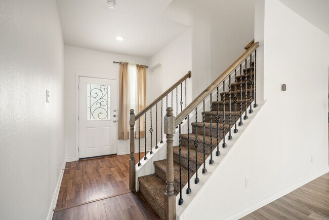 Building Photo - 3218 Comanche Crossing