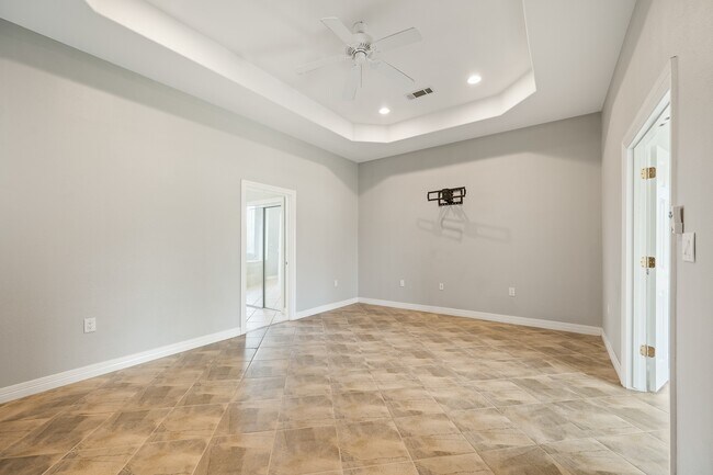 Building Photo - 13819 Lakeview Meadow Dr