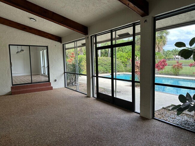 Building Photo - 7243 Encina Ln