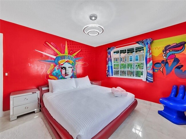 Building Photo - 851 N 11th Ave