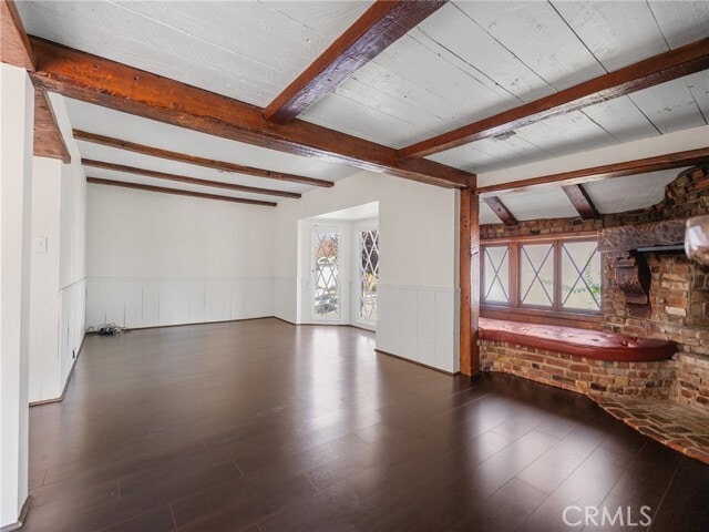 Building Photo - 2624 E 8th St