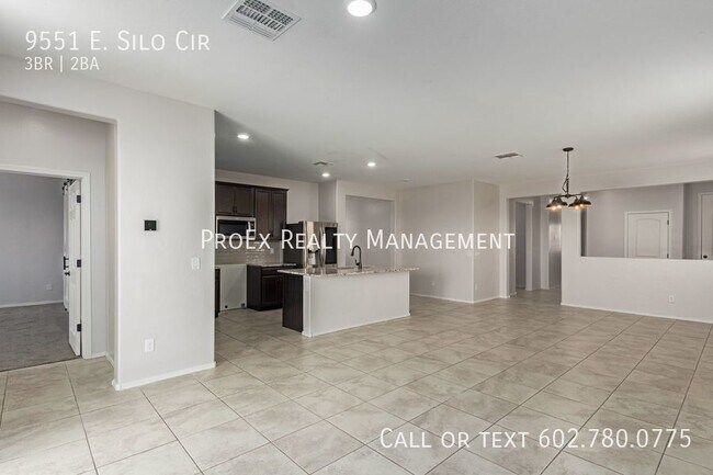 Building Photo - 9551 Silo Cir