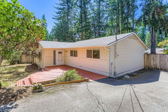 Building Photo - 3bd/2ba Sammamish House