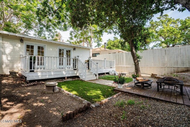 Building Photo - 2884 Crescent Way