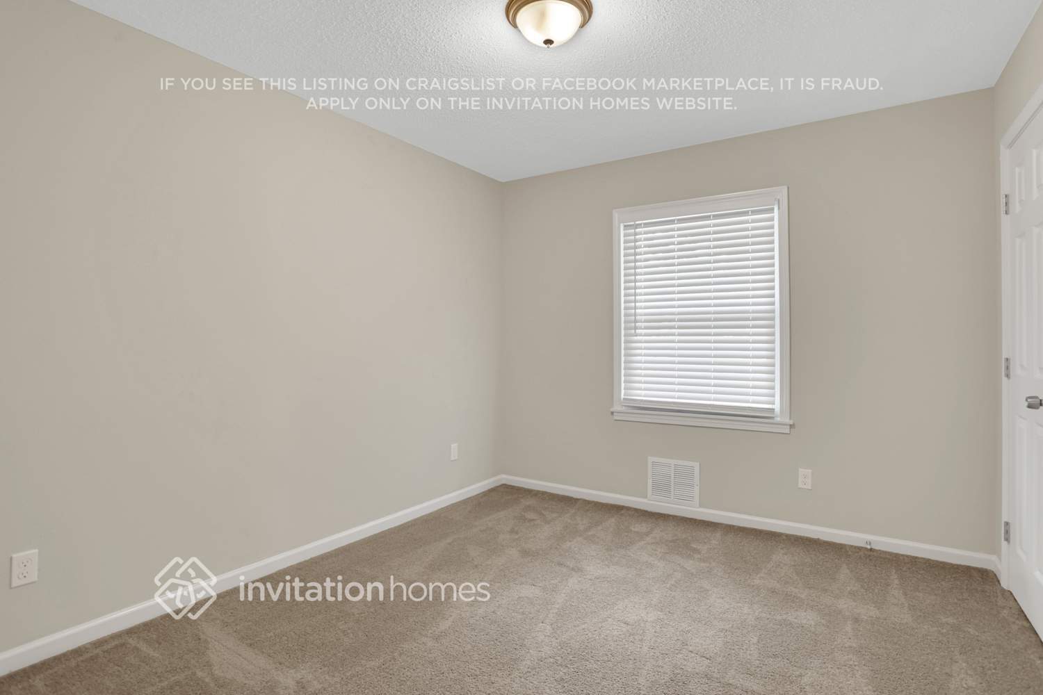 Building Photo - 1833 Rollingwood Dr SE