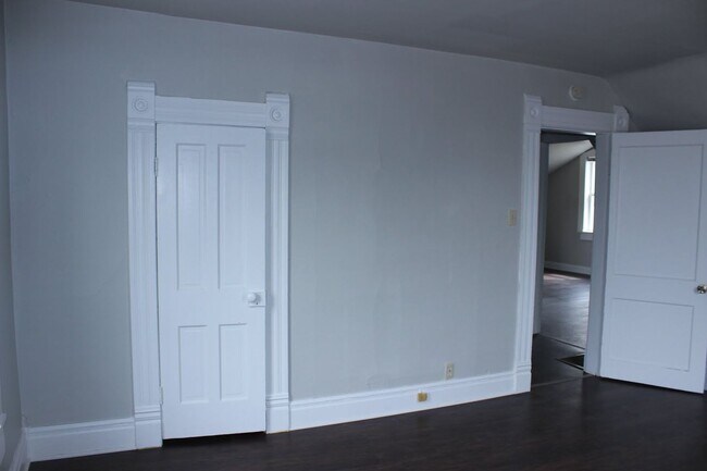Primary Photo - 1507 W Jackson St