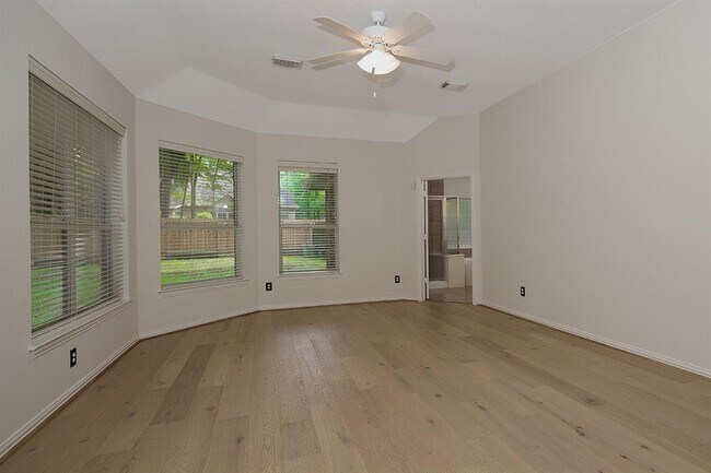 Building Photo - 14 Filigree Pines Pl