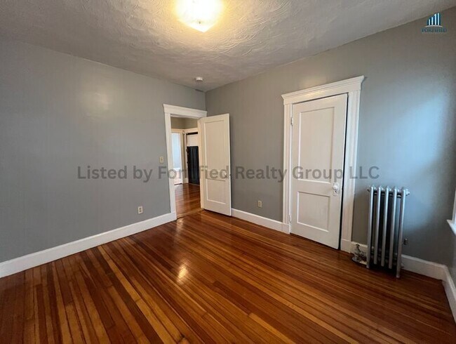 Building Photo - 142 Washington St