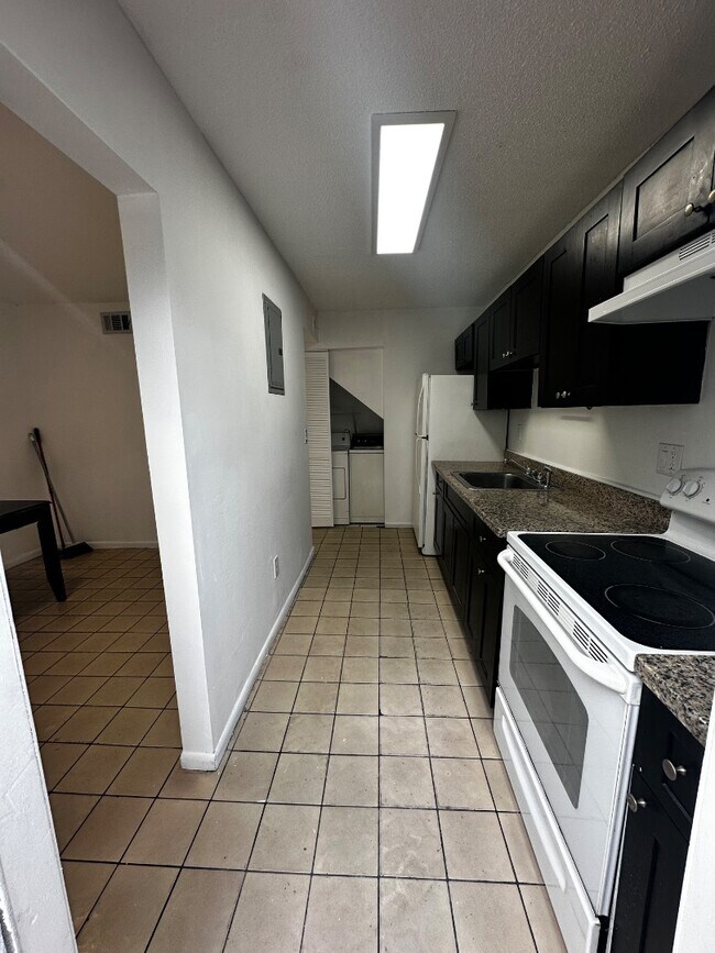 Building Photo - 2436 NW 52nd Ave