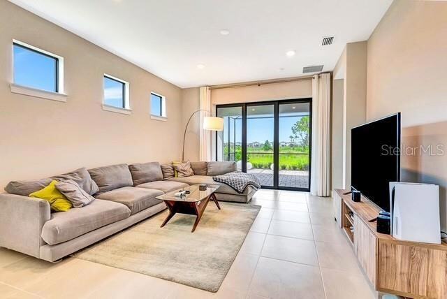 Building Photo - 6221 Fish Eagle Ct