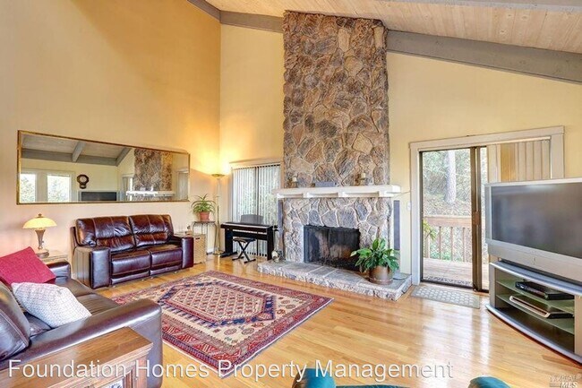 Building Photo - 4 br, 2 bath House - 25 Arana Circle