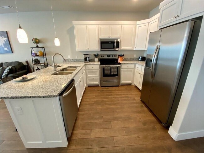 Building Photo - 7672 Har-Ber Ave