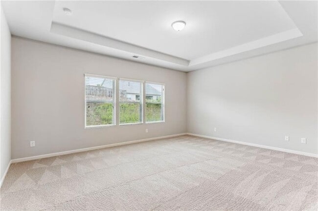 Building Photo - 5530 Mirror Lake Dr