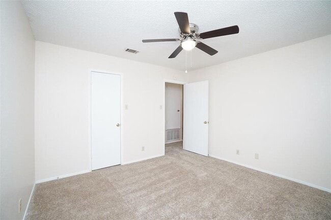 Building Photo - 3305 Dunliegh Dr