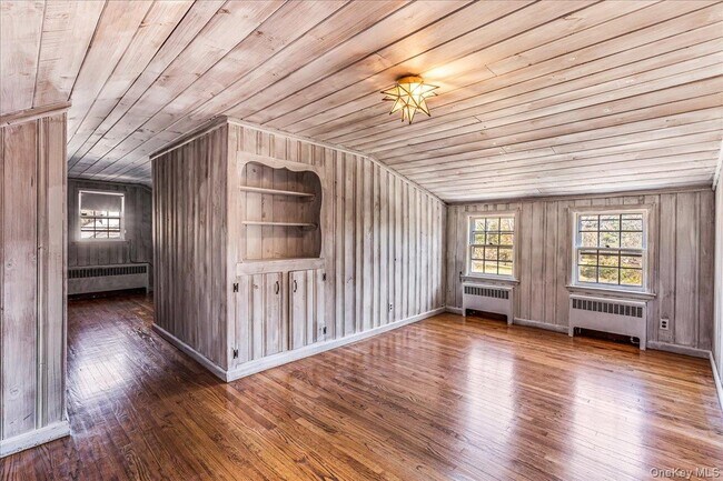 Building Photo - 110 Hegemans Ln