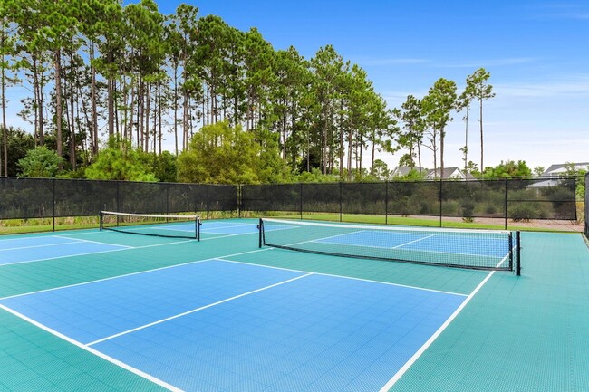 Building Photo - 323 Suwannee Dr