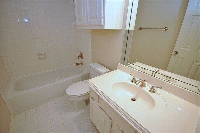 Building Photo - 1543 Harness Oaks Ct