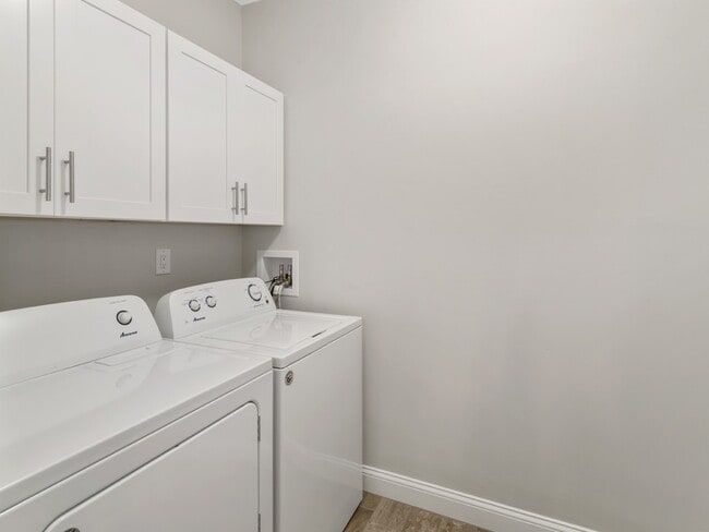 Building Photo - 38 Millmont St