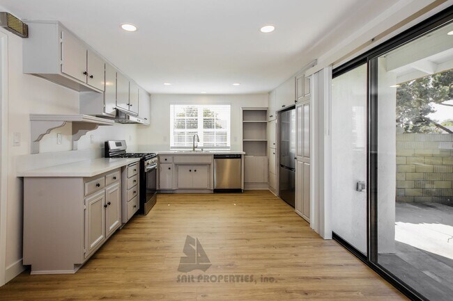 Building Photo - Newly remodeled 5-bedroom, 2.5-bath home in Cypress