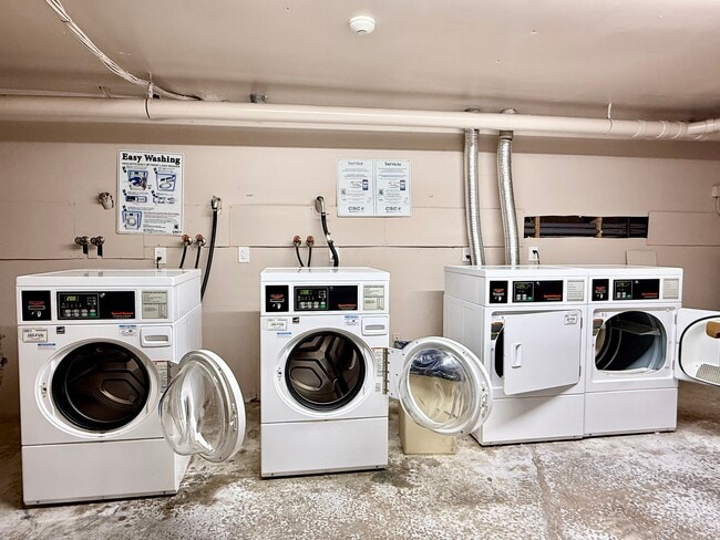 Building Photo - 9 Concorde Way