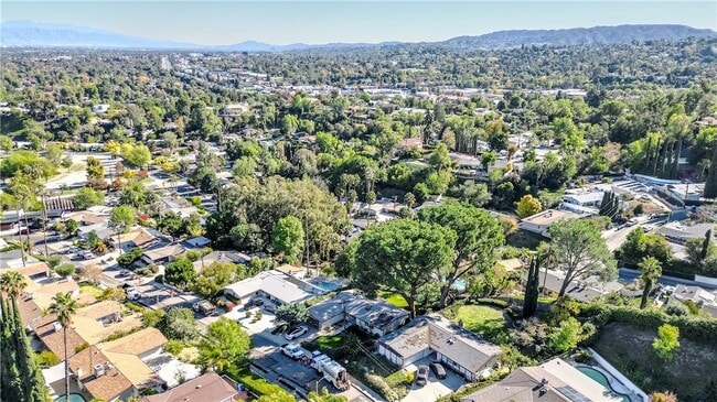 Building Photo - 20524 Rhoda St