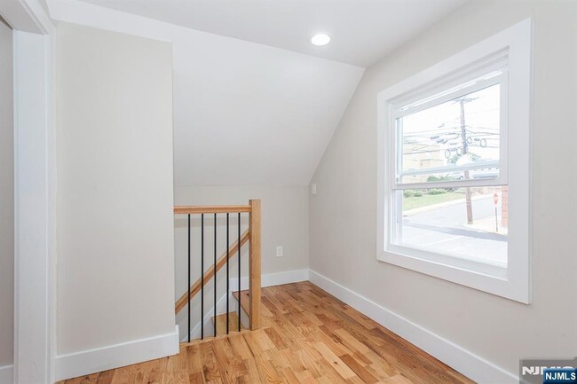 Building Photo - 2389 3rd St