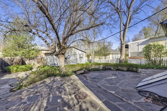 Building Photo - Historic Mount Vernon 4x1.5 Home Steps from Downtown Prescott