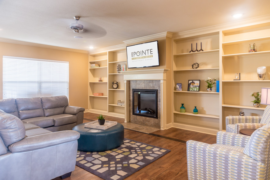 Club House - Pointe at Ben White