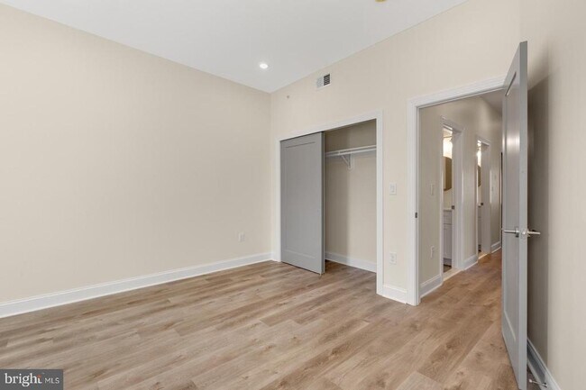 Building Photo - 511 Gorgas Ln