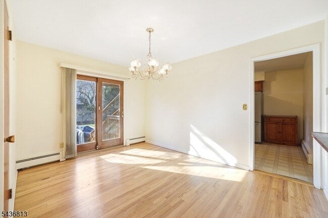 Building Photo - 68 Colgate Ave