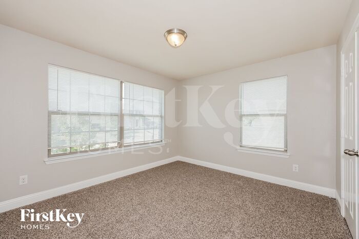 Building Photo - 614 Canvas Ct