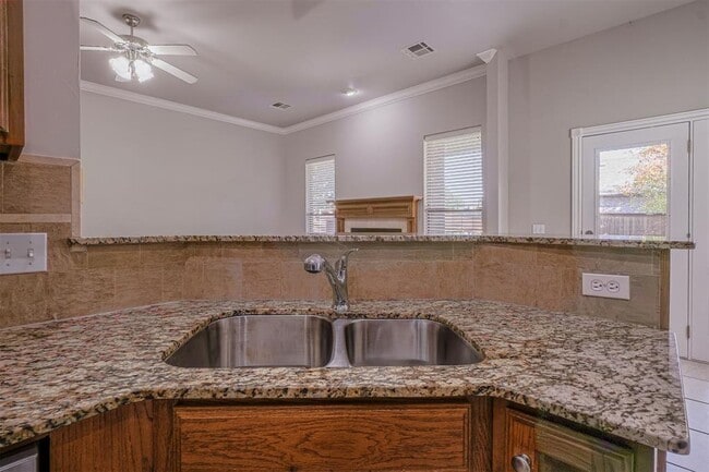 Building Photo - 11517 NW 6th St