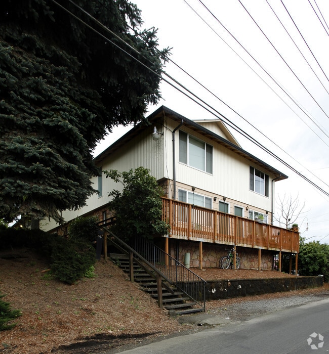 Building Photo - Hilltop Plaza Apartments