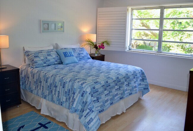 master bedroom - 240 Galen Dr