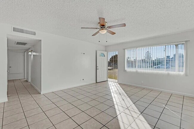 Building Photo - Beautifully Updated 3 Bedroom Home with Pool, Spacious Backyard & 2-Car Garage!