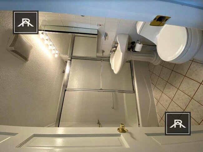 Building Photo - 2 bedroom in Brookline MA 02446