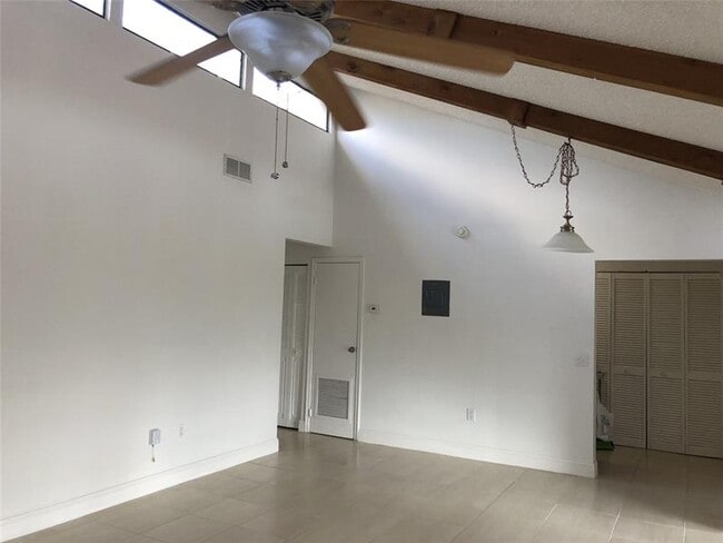 Building Photo - 9800 NW 16th Ct