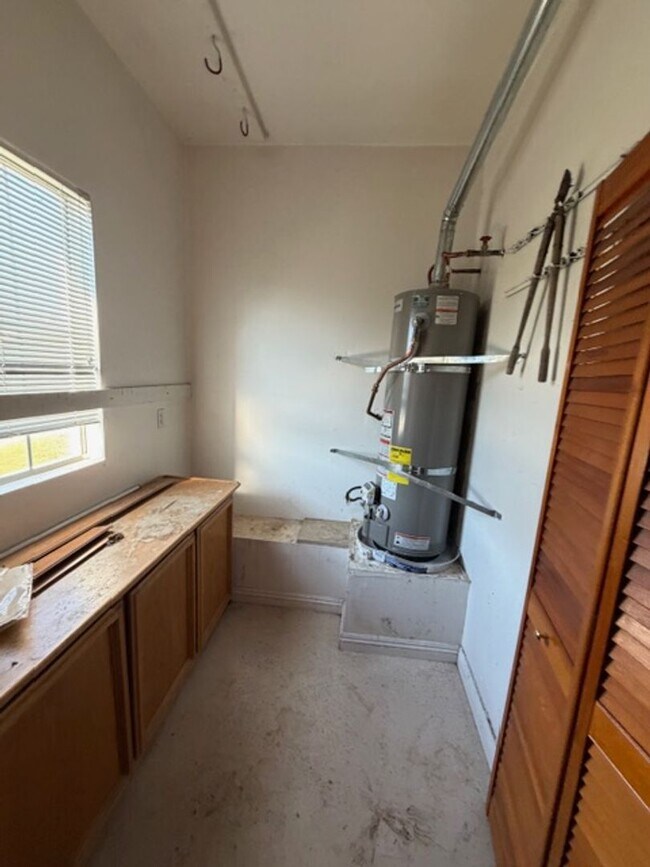 Building Photo - Convenient 3 Bed Home in Sycamore Ranch, Woodland, Near Bel Air Market & Pioneer High