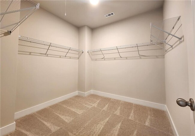 Building Photo - 1222 Waterfall Ct